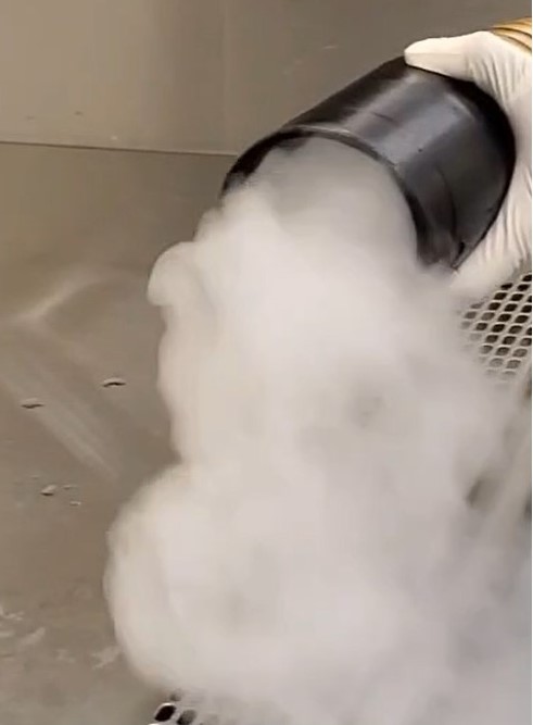 BSC and Laminar Flow Hood Static Smoke Test